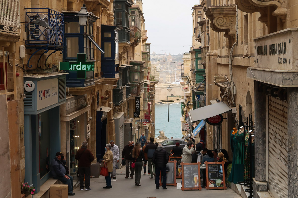 A Walk Through Valletta Old Town (Pictured Story)