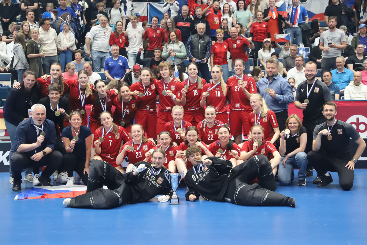 WFC U19 Girls 2024 Bronze Medal Match: Switzerland – Czechia 1-5 (0-2, 0-2, 1-1)