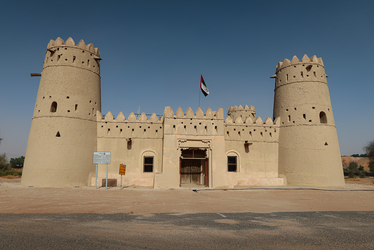 Traveling along the Liwa Forts Oasis Route (U.A.E.)