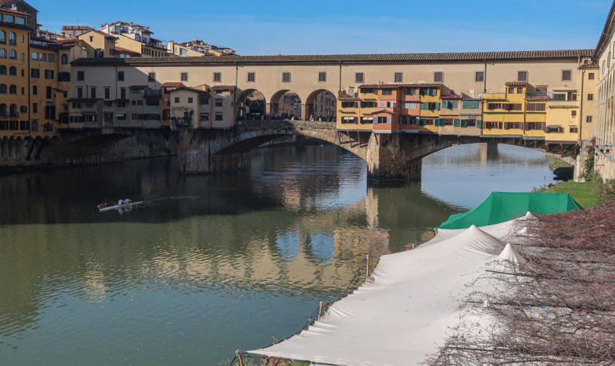 Ponte Vecchio (Pictured Story)
