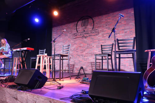 20190606 ListeningRoom 0001