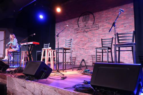 20190606 ListeningRoom 0002