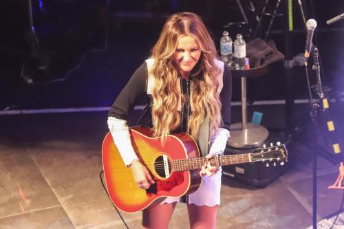 20220912 CarlyPearce 0178