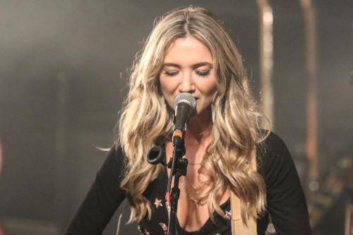 20220912 CarlyPearce 0282