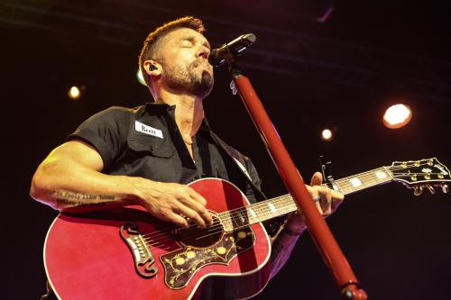 20251028 BrettYoung 0118