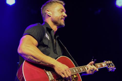 20251028 BrettYoung 0140