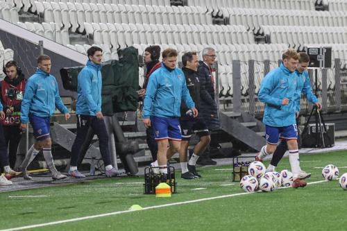 20251009 FRO MNE 0016