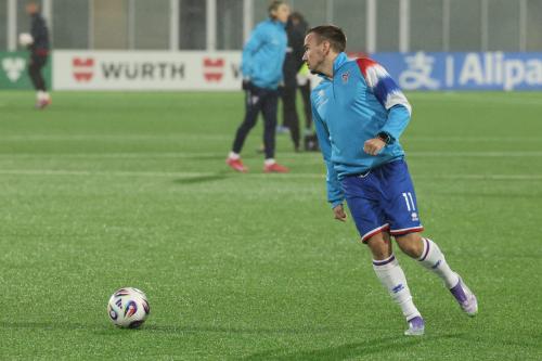 20251009 FRO MNE 0026