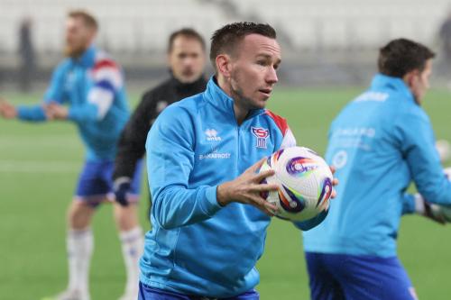 20251009 FRO MNE 0031