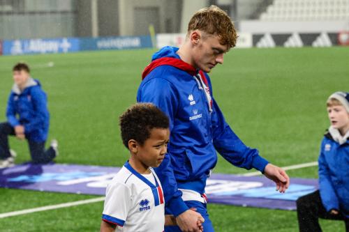 20251009 FRO MNE 0056