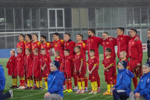 20251009 FRO MNE 0061