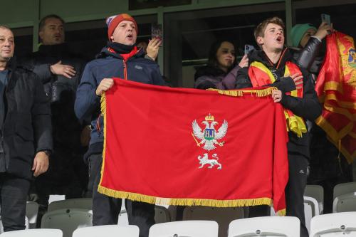 20251009 FRO MNE 0064