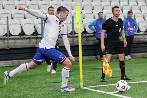 20251009 FRO MNE 0433