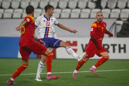 20251009 FRO MNE 0514