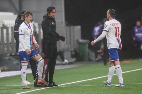 20251009 FRO MNE 0520