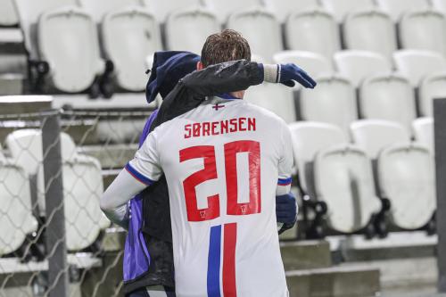 20251009 FRO MNE 0524