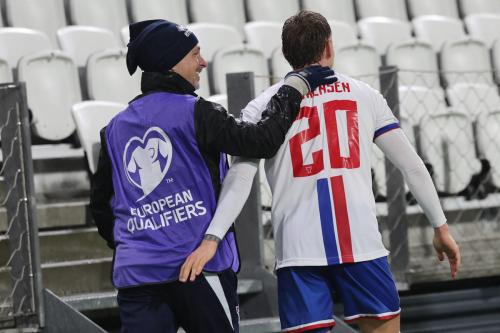 20251009 FRO MNE 0526