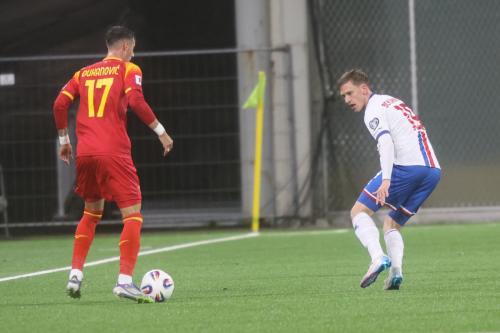 20251009 FRO MNE 0614