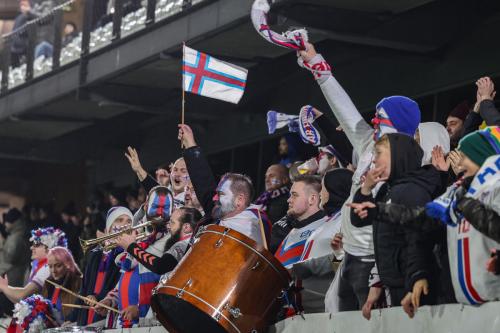 20251009 FRO MNE 0639