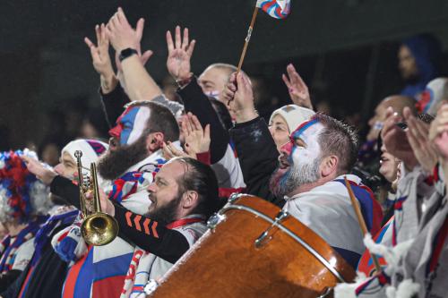 20251009 FRO MNE 0643