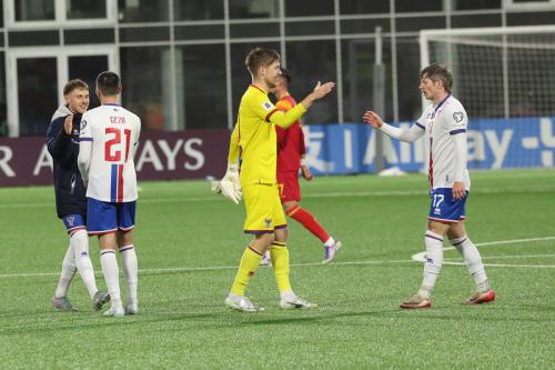 20251009 FRO MNE 0644