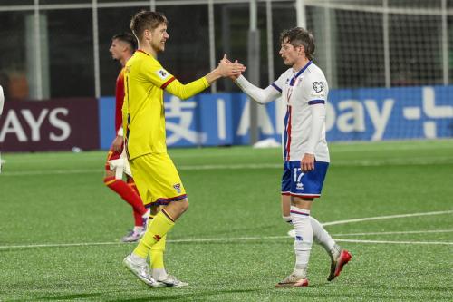 20251009 FRO MNE 0645