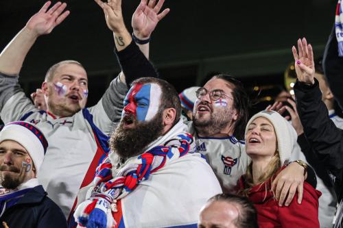 20251009 FRO MNE 0647