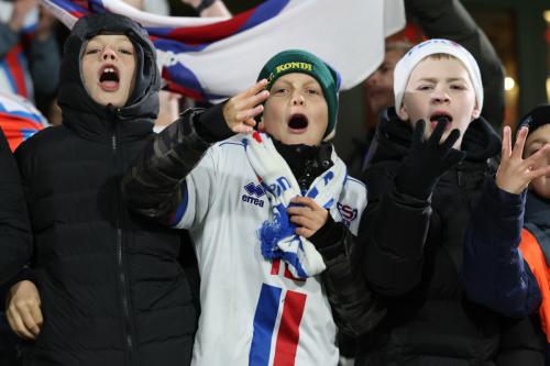 20251009 FRO MNE 0654