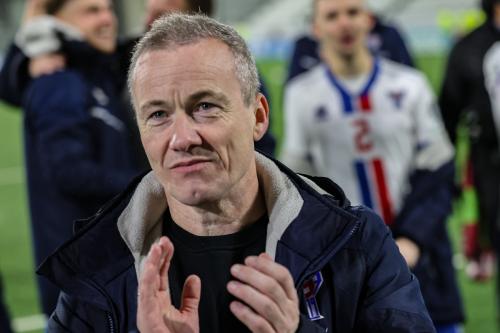 20251009 FRO MNE 0665