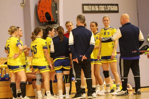 20251005 VIFW H71W 0143