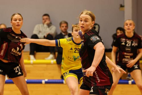 20251005 VIFW H71W 0271