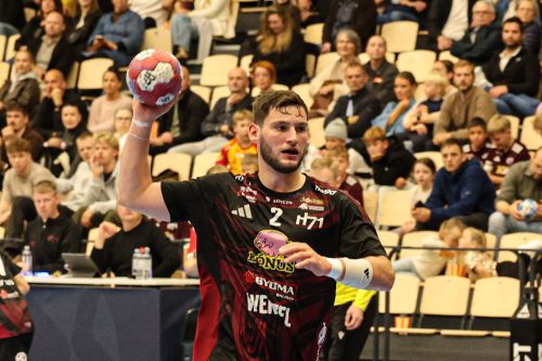 20260816 H71 Valur 0093