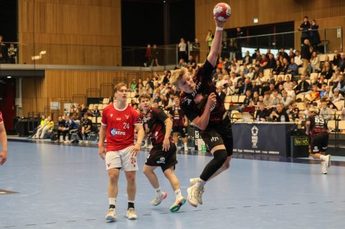 20260816 H71 Valur 0103