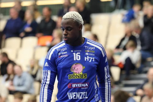 20260816 H71 Valur 0127